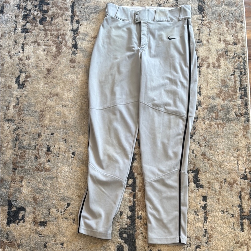 Men’s size small Nike gray baseball pants